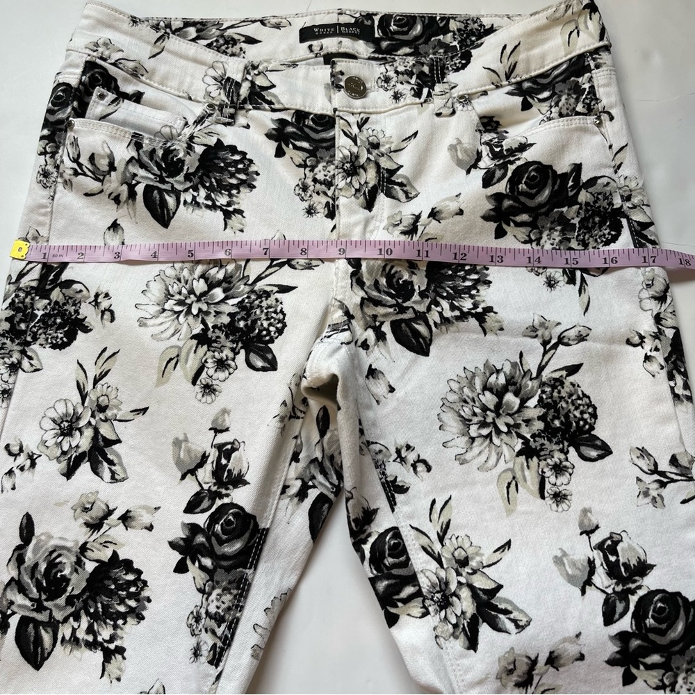 White House Black Market Black Rose Floral Blanc Women's Slim Ankle Denim Pant - Picture 13 of 15